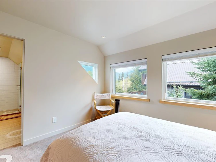 7410 Ambassador Crescent, Whistler, BC, V8E 0E4 - 16