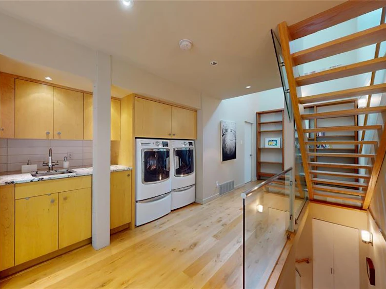 7410 Ambassador Crescent, Whistler, BC, V8E 0E4 - 35
