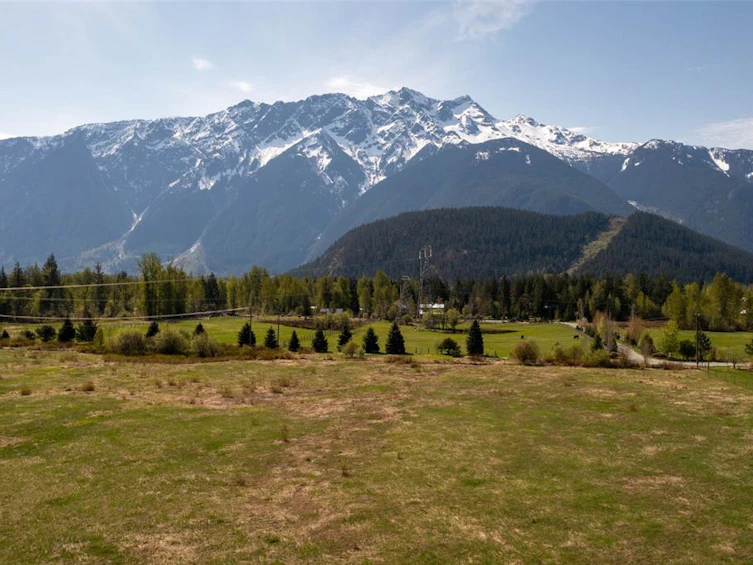 1 Lot 1 Fraser Road, Pemberton, BC, V0N 2L0