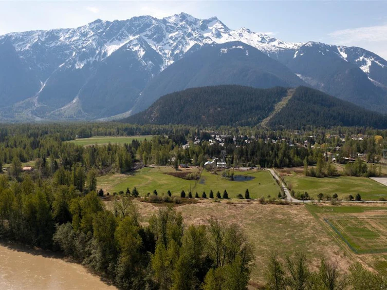 1 Lot 1 Fraser Road, Pemberton, BC, V0N 2L0 - 2