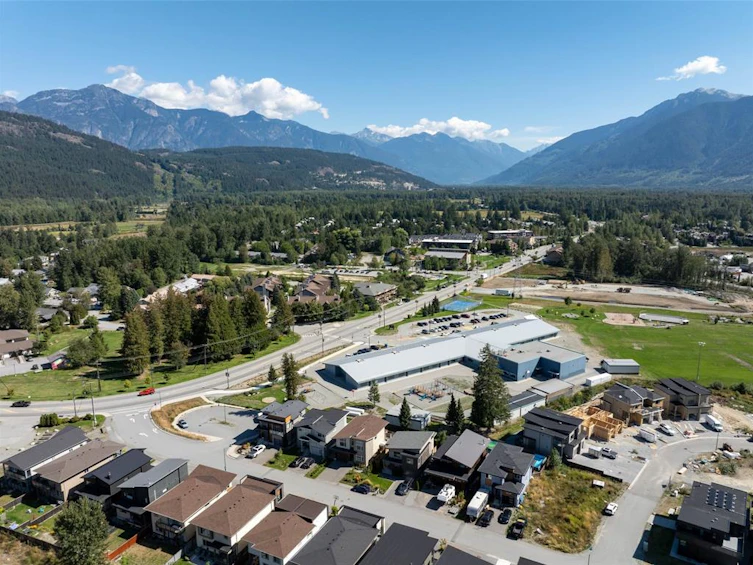 2013 Tiyata Boulevard, Pemberton, BC, V0N 2L0 - 40
