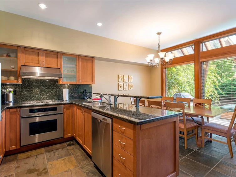 B-4871 Casabella Crescent, Whistler, BC, V8E 0Z4 - 7