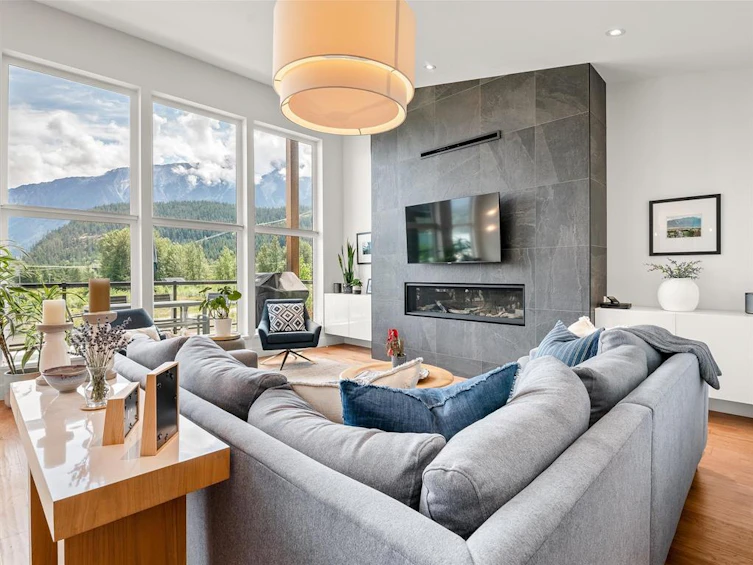 2027 Tiyata Boulevard, Pemberton, BC, V0N 2L1 - 3