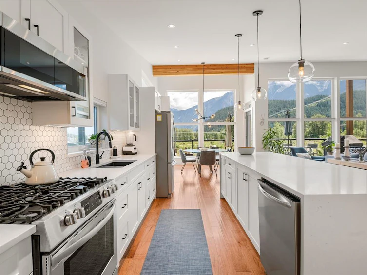 2027 Tiyata Boulevard, Pemberton, BC, V0N 2L1 - 8