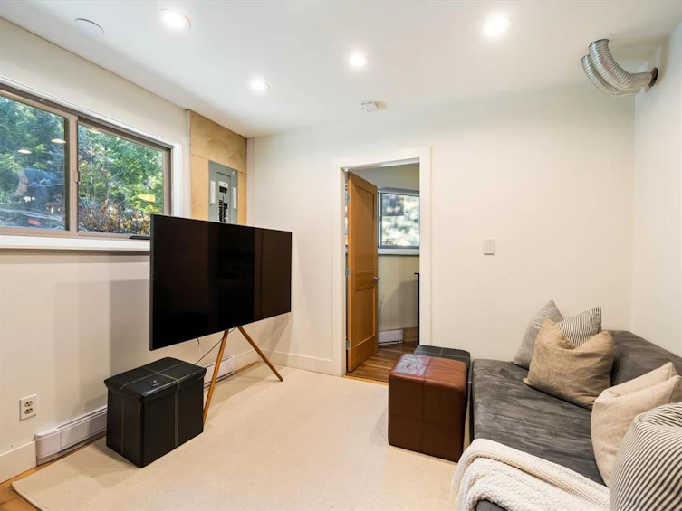 8204 Alpine Way, Whistler, BC, V8E 0G2 - 29