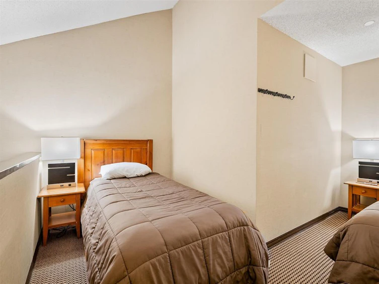 213-4220 Gateway Drive, Whistler, BC, V8E 0Z7 - 16