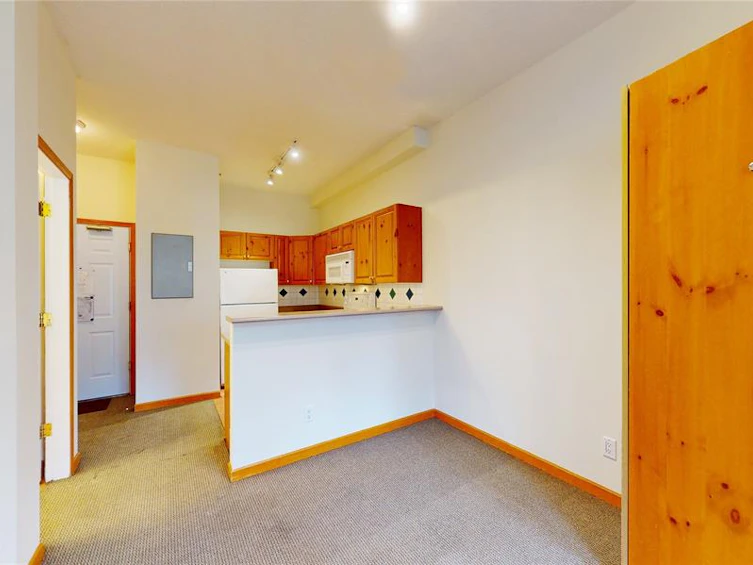 327-4368 Main Street, Whistler, BC, V8E 1B6 - 5