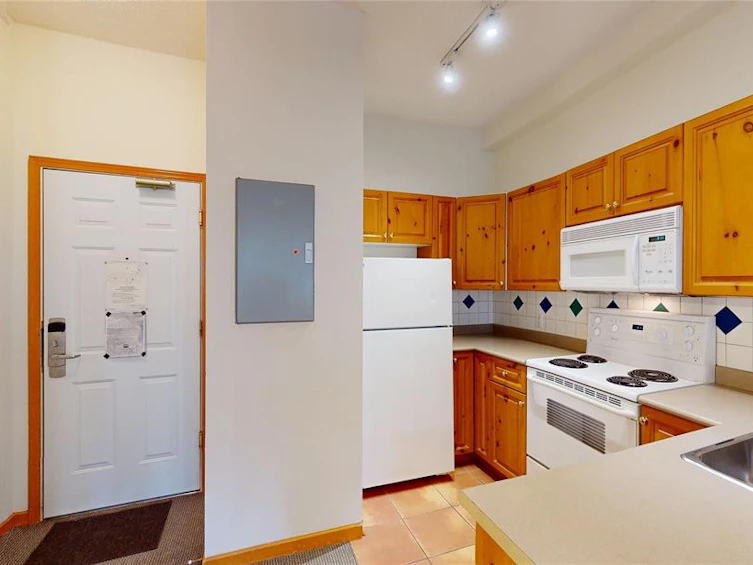 327-4368 Main Street, Whistler, BC, V8E 1B6 - 7