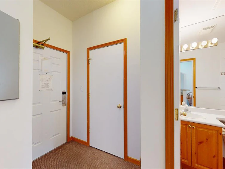 328-4368 Main Street, Whistler, BC, V8E 1B6 - 4