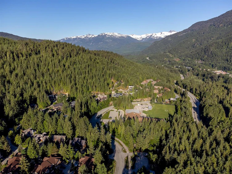 1550 Tynebridge Lane, Whistler, BC, V8E 0A3 - 8