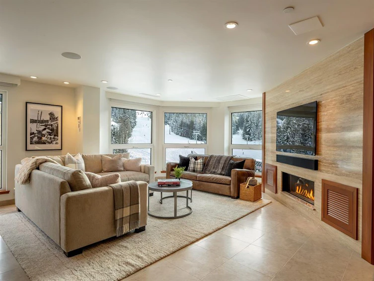 501.601-4557 Blackcomb Way, Whistler, BC, V8E 0Y2 - 28