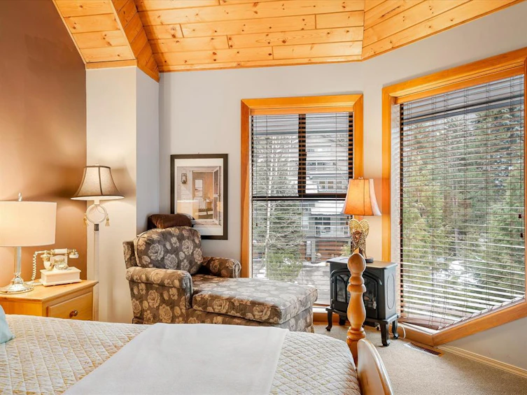 2244 Aspen Drive, Whistler, BC, V8E 0A6 - 17
