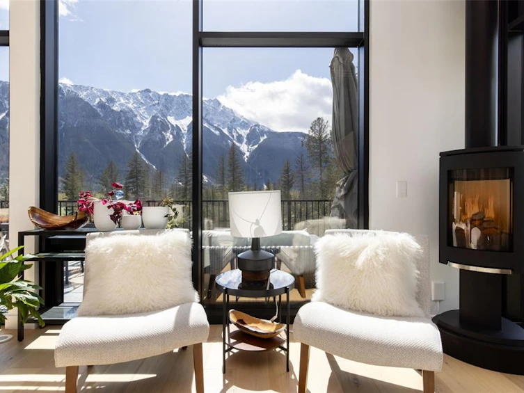 1-4000 Sunstone Way, Pemberton, BC, V0N 2L3 - 9