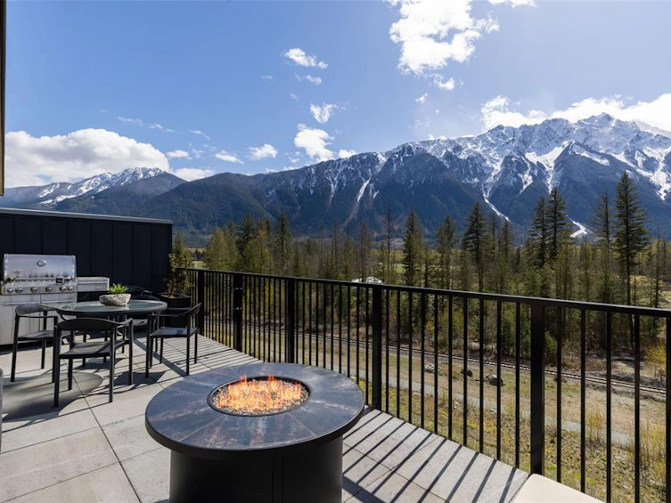 1-4000 Sunstone Way, Pemberton, BC, V0N 2L3 - 23