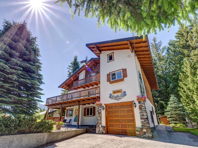 8512 Drifter Way, Whistler, BC, V8E 0G2