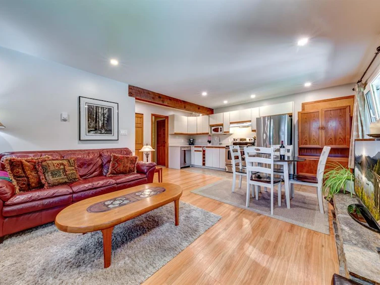 8512 Drifter Way, Whistler, BC, V8E 0G2 - 25