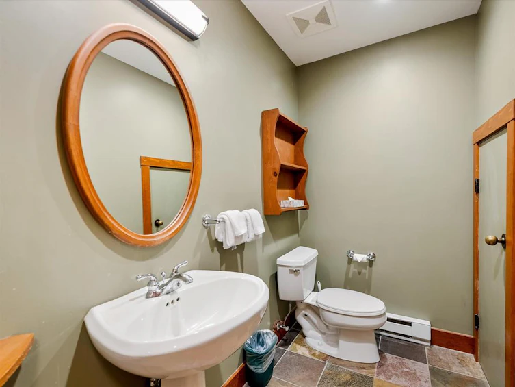 101 G1-4653 Blackcomb Way, Whistler, BC, V8E 0Y9 - 5