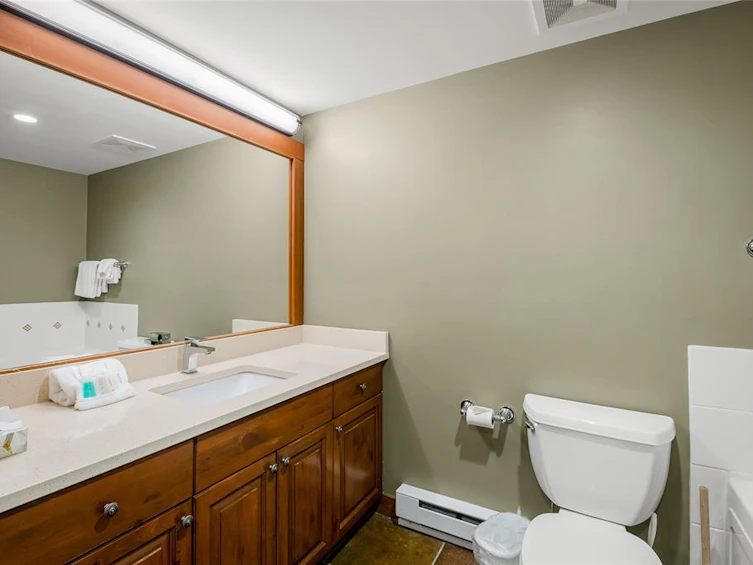 104 (G4)-4653 Blackcomb Way, Whistler, BC, V8E 0Y9 - 20
