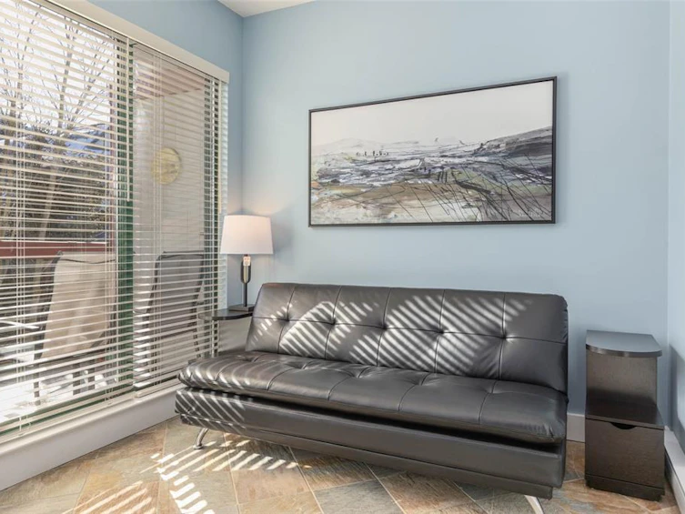 325-4368 Main Street, Whistler, BC, V8E 1B6 - 4