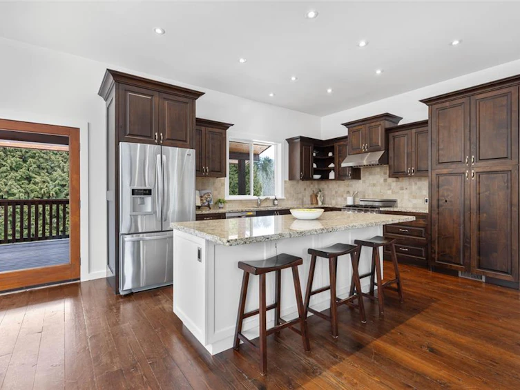 7621 Anderson Road, Pemberton, BC, V0N 2L2 - 9