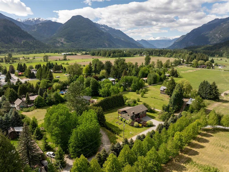 7621 Anderson Road, Pemberton, BC, V0N 2L2 - 39