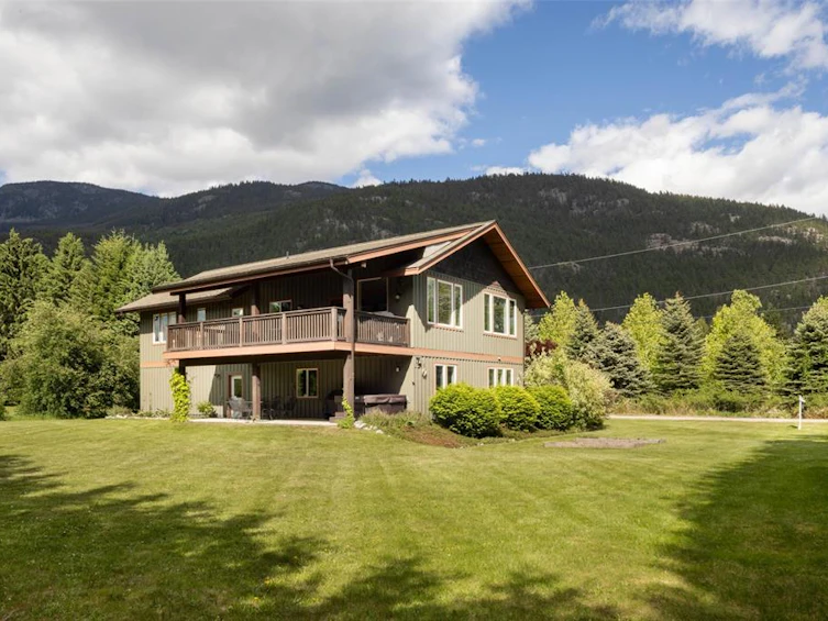 7621 Anderson Road, Pemberton, BC, V0N 2L2 - 36
