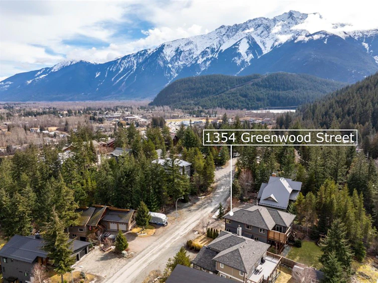 1354 Greenwood Street, Pemberton, BC, V0N 2L0 - 40
