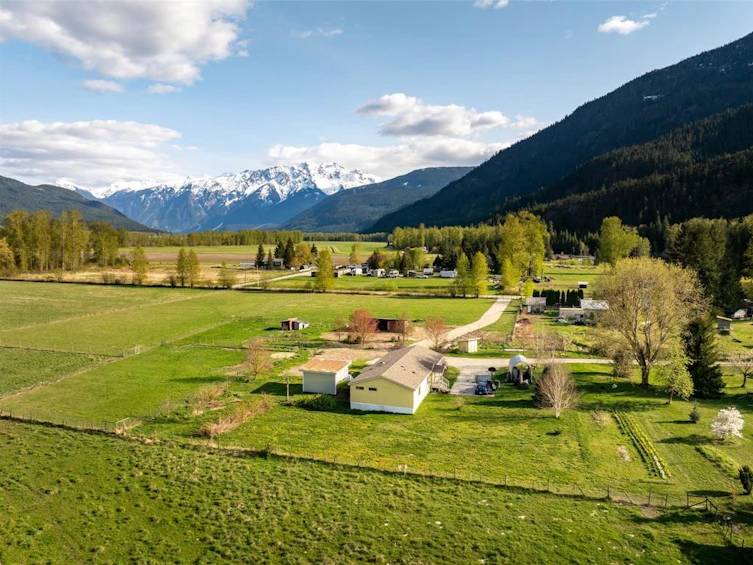899 Erickson Road, Pemberton, BC, V0N 2L2 - 30