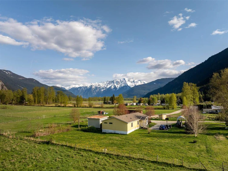 899 Erickson Road, Pemberton, BC, V0N 2L2 - 32