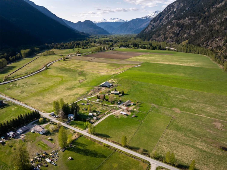 899 Erickson Road, Pemberton, BC, V0N 2L2 - 33