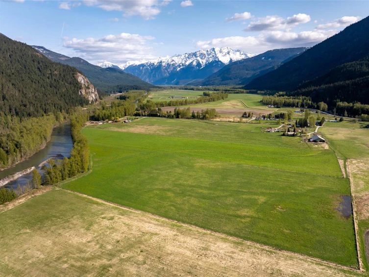 899 Erickson Road, Pemberton, BC, V0N 2L2 - 35