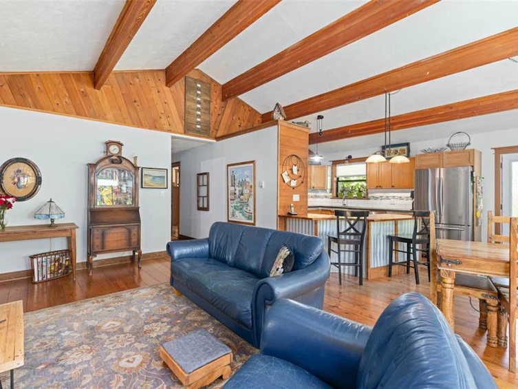 2927 Stanley Road, Pemberton, BC, V0N 1L0 - 3