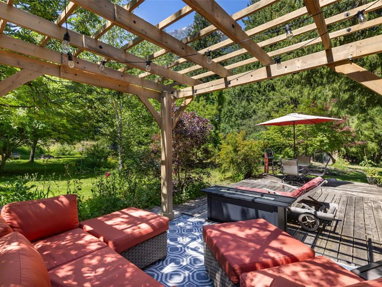 2927 Stanley Road, Pemberton, BC, V0N 1L0 - 23