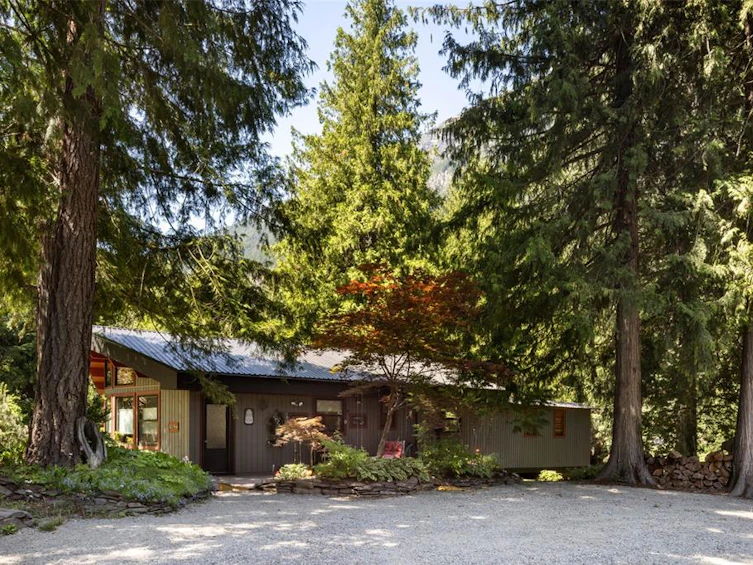 2927 Stanley Road, Pemberton, BC, V0N 1L0 - 25