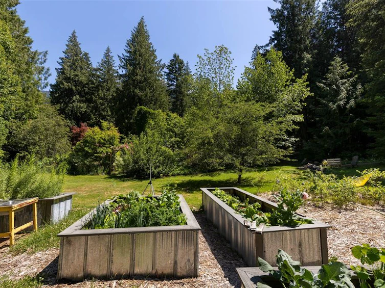 2927 Stanley Road, Pemberton, BC, V0N 1L0 - 29
