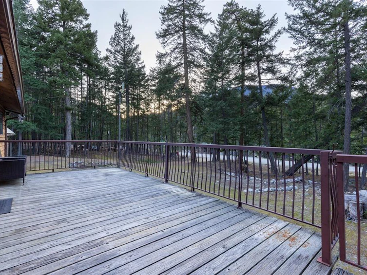 9654 Devine Street, Pemberton, BC, V0N 1L0 - 9