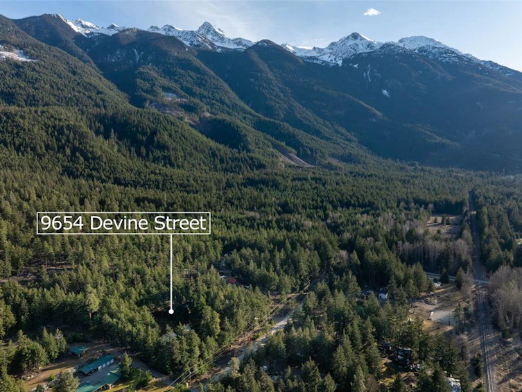 9654 Devine Street, Pemberton, BC, V0N 1L0 - 33