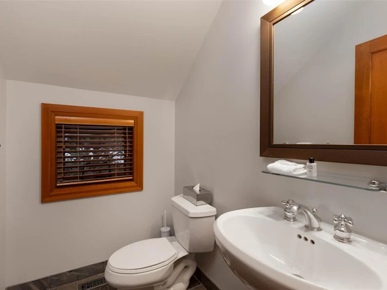 B-4847 Casabella Crescent, Whistler, BC, V8E 0Z4 - 19