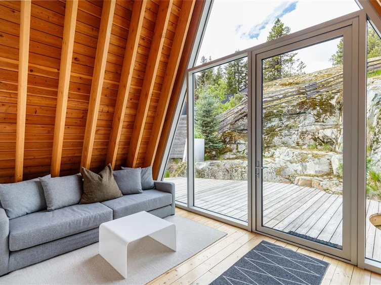 9501 Emerald Drive, Whistler, BC, V8E 0G5 - 13