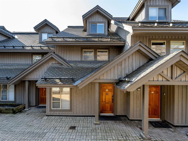 1505-3050 Hillcrest Drive, Whistler, BC, V8E 0T8 - 2