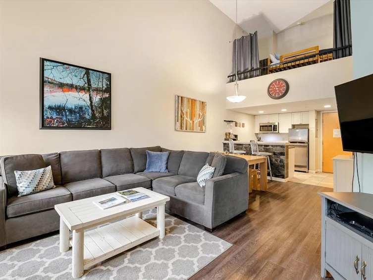323-4338 Main Street, Whistler, BC, V8E 1B4 - 4