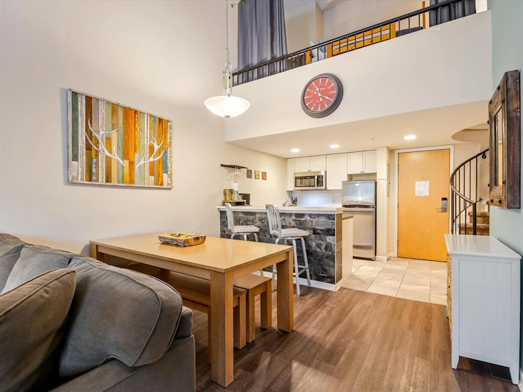 323-4338 Main Street, Whistler, BC, V8E 1B4 - 9