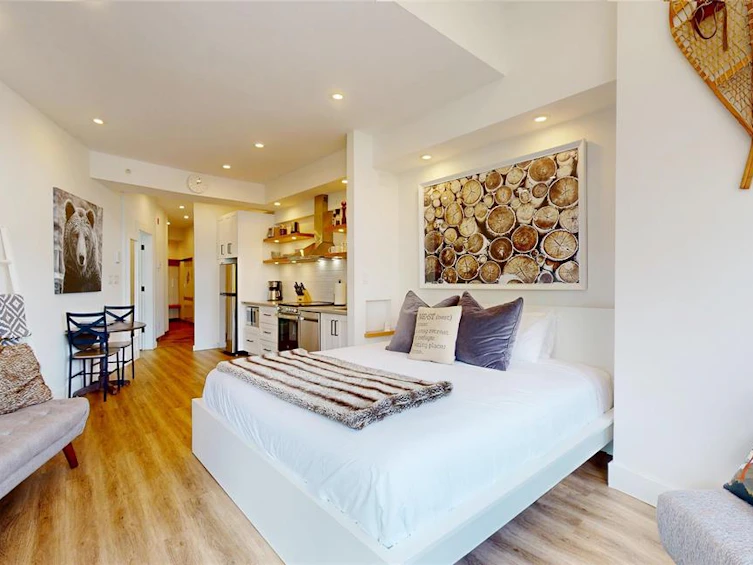 320-4368 Main Street, Whistler, BC, V8E 1B6 - 4