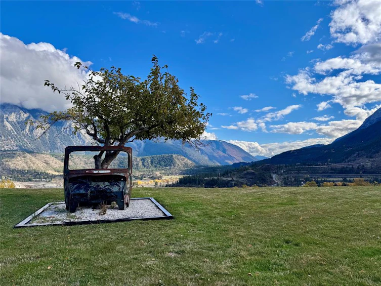 342 & 348 Mountain View Road, Lillooet, BC, V0K 1V0