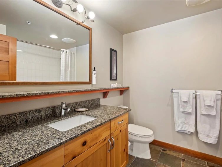 537-2036 London Lane, Whistler, BC, V8E 0N7 - 18