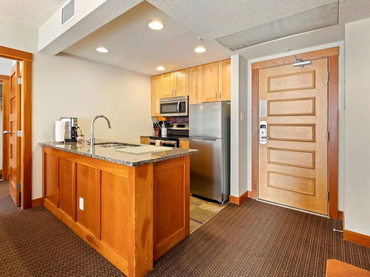 537-2036 London Lane, Whistler, BC, V8E 0N7 - 7