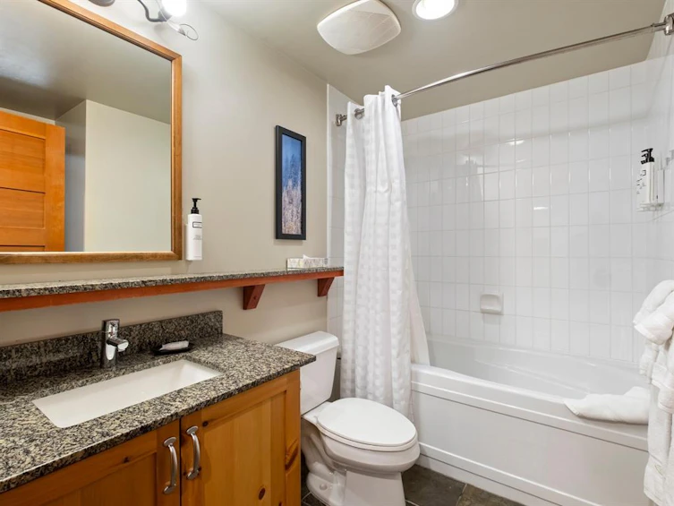 537-2036 London Lane, Whistler, BC, V8E 0N7 - 11