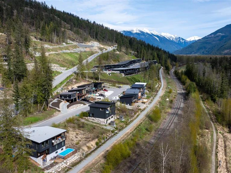 3002 Tenquille Place, Pemberton, BC, V0N 2L3 - 5