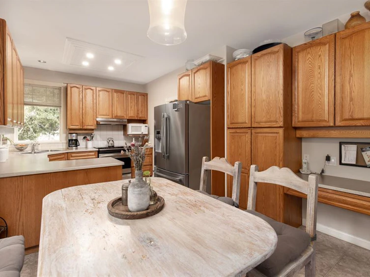 7443 Dogwood Street, Pemberton, BC, V0N 2L0 - 11