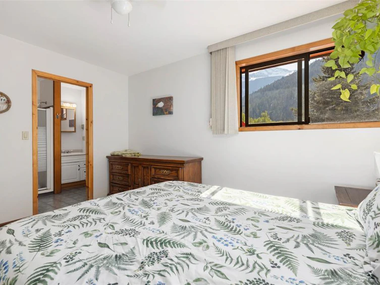 7869 Pemberton Meadows Road, Pemberton, BC, V0N 2L2 - 23